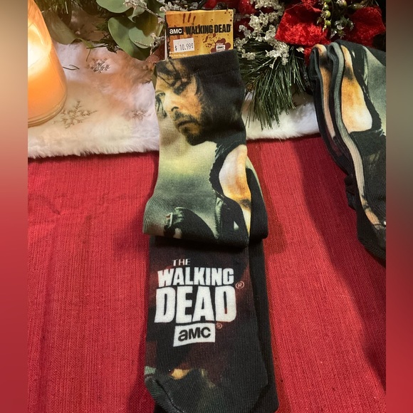 NWT WALKING DEAD Daryl Dixon knee socks - Picture 1 of 3